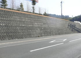 $B$O$J$>$ND`6qE9!!1|IML>8P%]%$%s%H?^!!0KL\#2(B