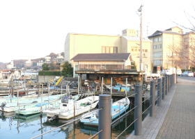 $B$O$J$>$ND`6qE9!!CfIML>8P%]%$%s%H?^!!4\;3;{Fb1:OQ(B