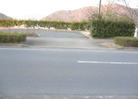 $B$O$J$>$ND`6qE9!!CfIML>8P%]%$%s%H?^!!4\;3;{Fb1:OQ(B