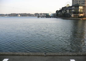 $B$O$J$>$ND`6qE9!!CfIML>8P%]%$%s%H?^!!4\;3;{Fb1:OQ(B