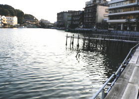 $B$O$J$>$ND`6qE9!!CfIML>8P%]%$%s%H?^!!4\;3;{Fb1:OQ(B