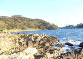 $B$O$J$>$ND`6qE9!!CfIML>8P%]%$%s%H?^!!4\;3;{Fb1:OQ(B