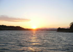 $B$O$J$>$ND`6qE9!!CfIML>8P%]%$%s%H?^!!4\;3;{Fb1:OQ(B