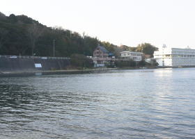 $B$O$J$>$ND`6qE9!!1|IML>8P%]%$%s%H?^!!@%8M(B