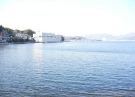 $B$O$J$>$ND`6qE9!!1|IML>8P%]%$%s%H?^!!@%8M(B