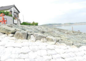 $B$O$J$>$ND`6qE9!!CfIML>8P%]%$%s%H?^!!Gr='(B